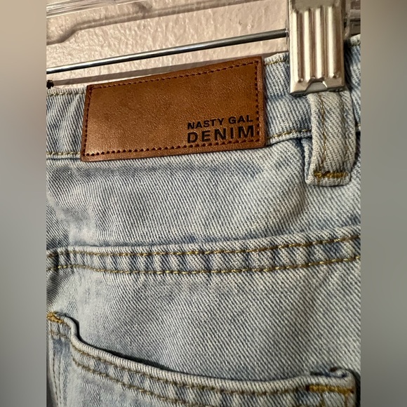 Nastygal Light Blue Denim with Silver Button Size 4 - Picture 5 of 7